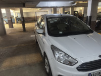 White Ford Aspire Aspire 1.5 TI VCT AT
