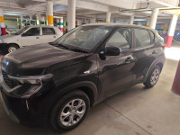 Black Kia Sonet HTE (O)