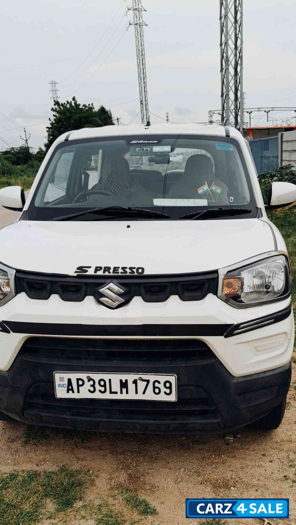 Solid White Maruti Suzuki S-Presso VXI plus