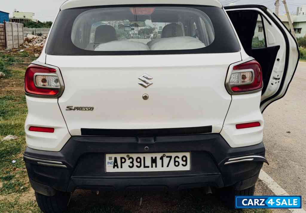 Solid White Maruti Suzuki S-Presso VXI plus Solid White Maruti Suzuki S-Presso VXI plus