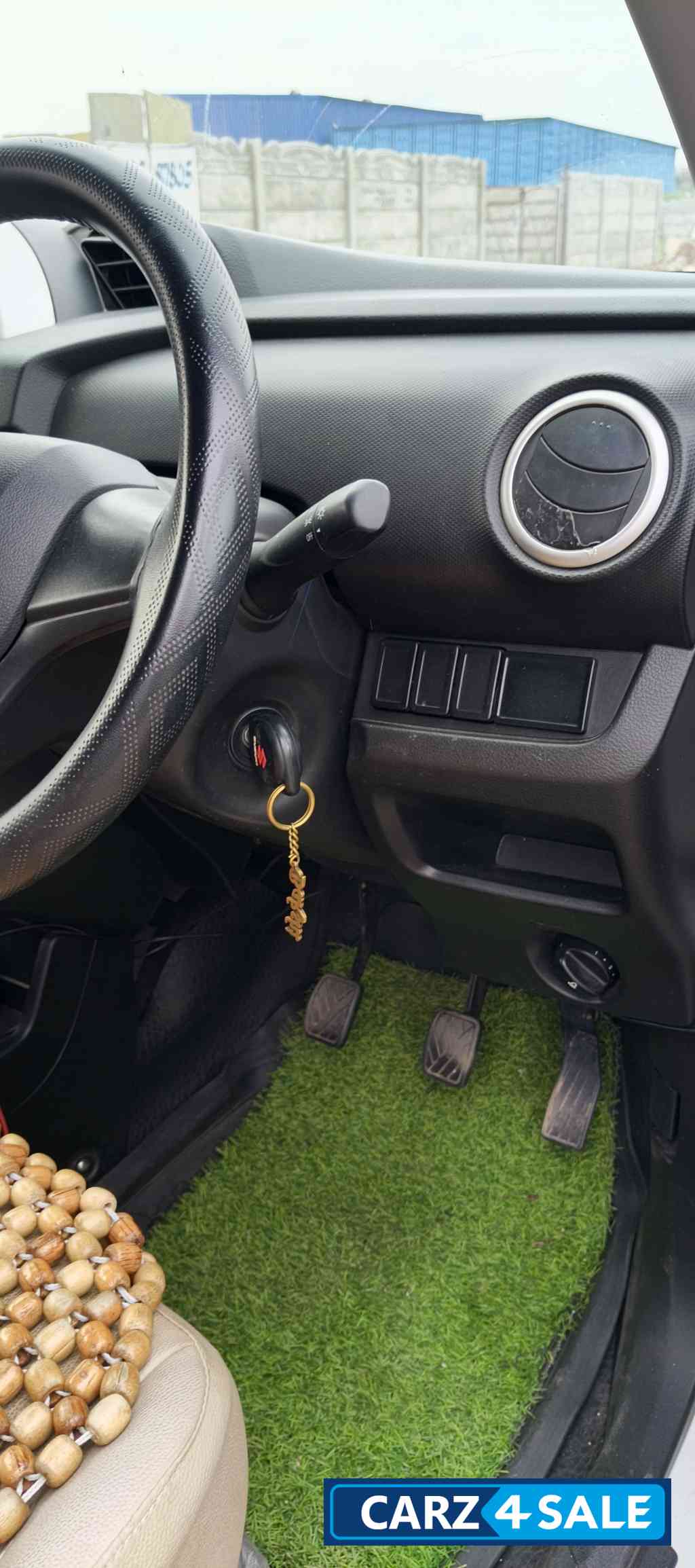 Solid White Maruti Suzuki S-Presso VXI plus Solid White Maruti Suzuki S-Presso VXI plus