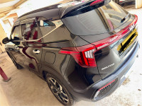 Black Kia Seltos Gtx plus