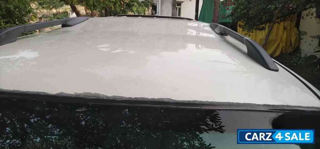 White Tata Safari Dicor