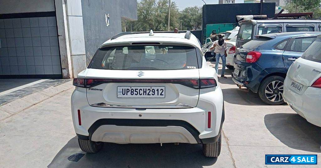 White Maruti Suzuki Fronx Delta