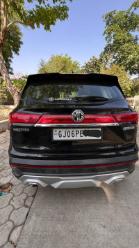 Black MG Hector 1.5 Sharp Hybrid Petrol