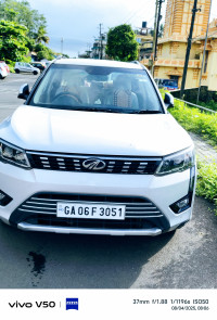Mahindra XUV300 W8 optional MT petrol 2021 Model