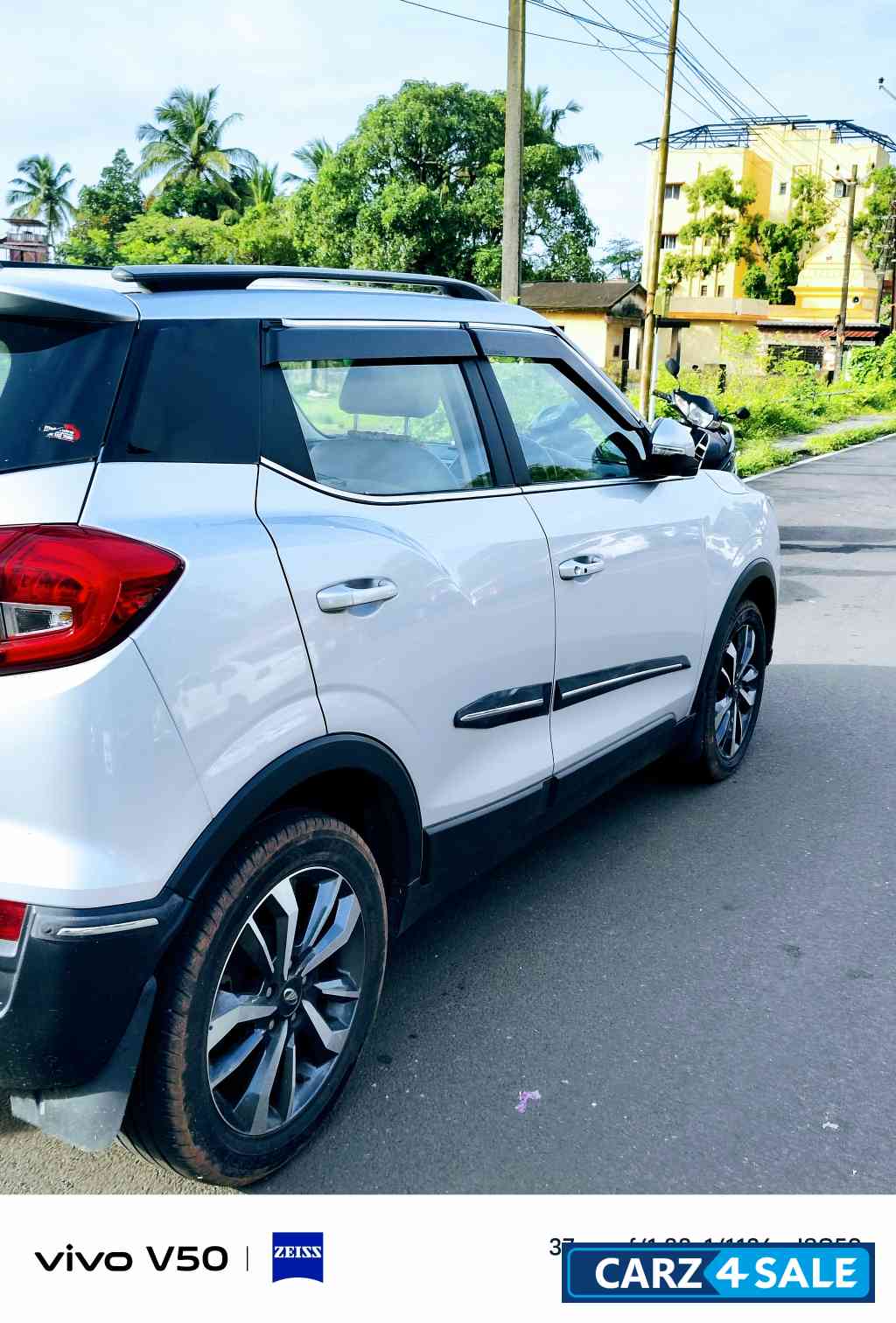 Mahindra XUV300 W8 optional MT petrol