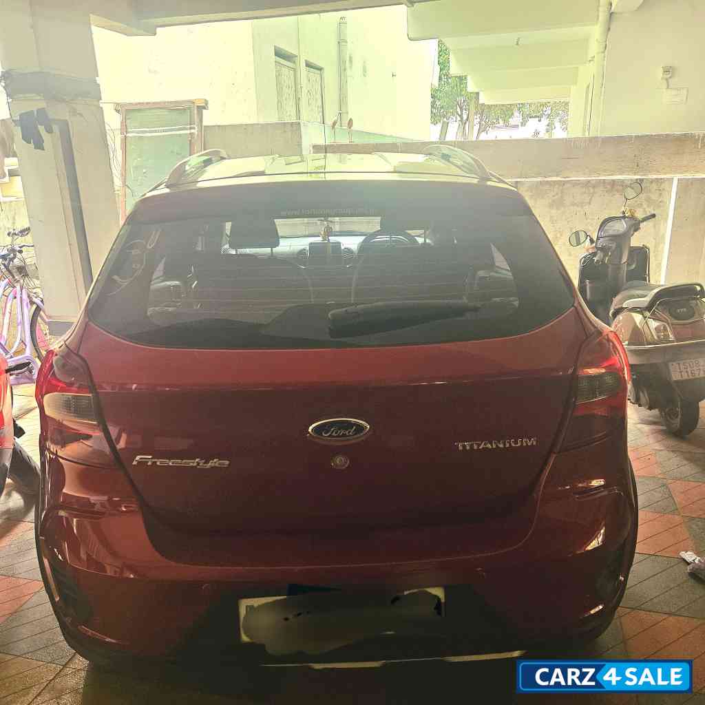 Rubyred Ford Freestyle Titanium plus