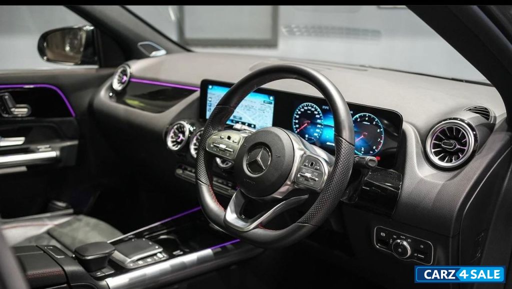 Mercedes-Benz GLA AMG 35 Mercedes-Benz GLA AMG 35