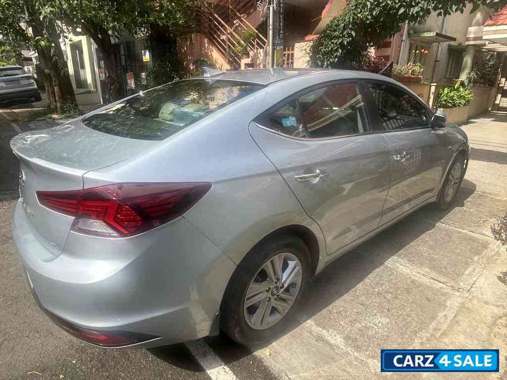 Hyundai Elantra 2 SX (O) AT