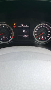 White Hyundai Aura S Cng