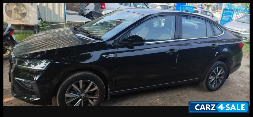 Skoda Slavia Style TSI 1.0 AT black