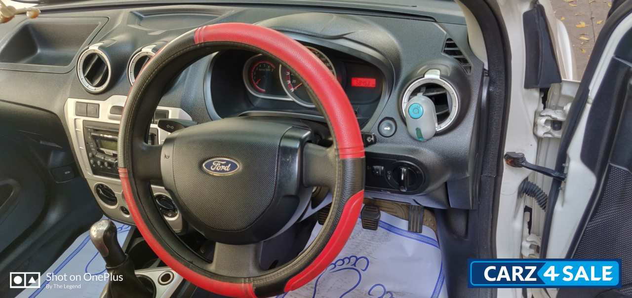 Diamond White Ford  Figo 1.4 DuratorQ ZXI