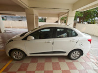 Pure White Hyundai Xcent SX 1.1 CRDI