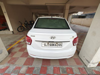 Pure White Hyundai Xcent SX 1.1 CRDI