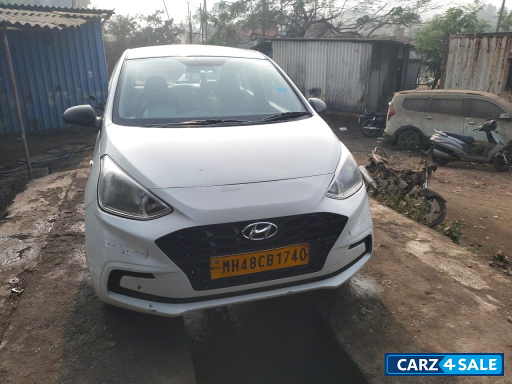 Hyundai Xcent Petrol manual