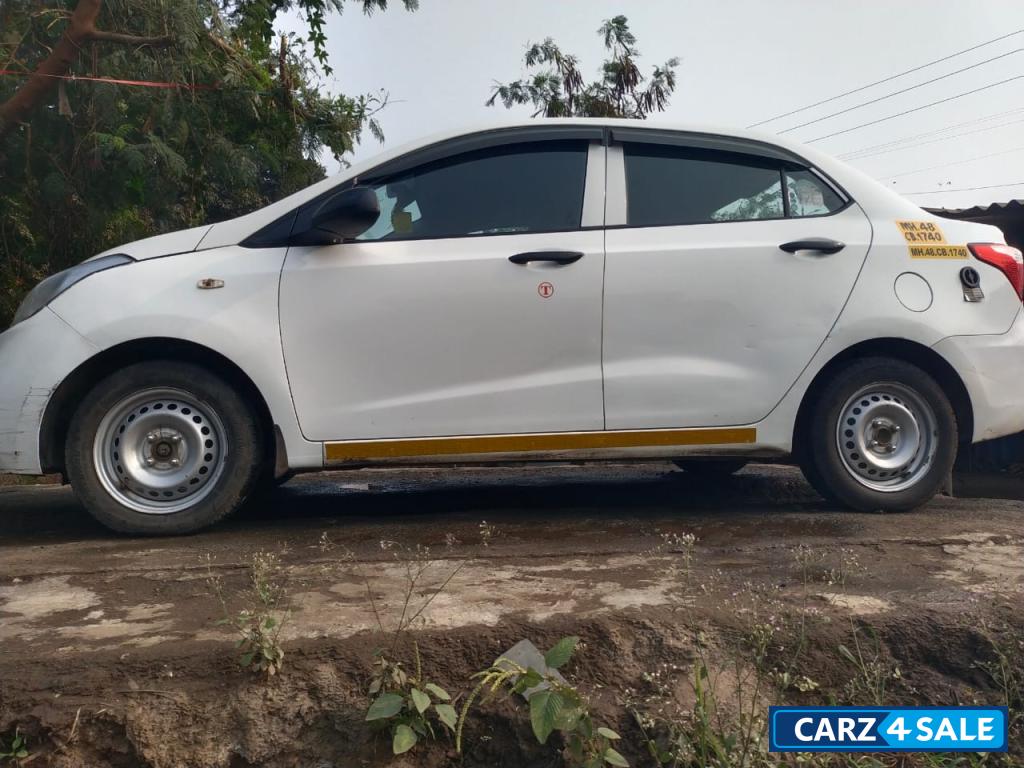 Hyundai Xcent Petrol manual