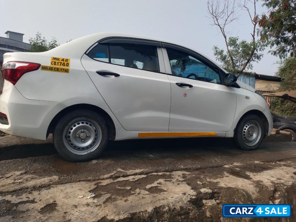 Hyundai Xcent Petrol manual