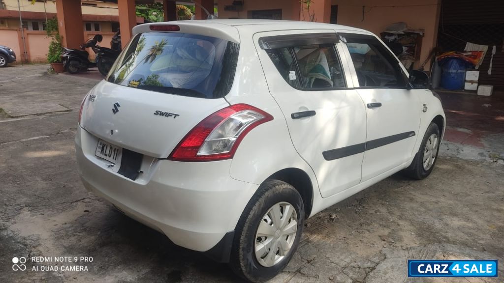 Maruti Suzuki Swift LXiO 2016 December