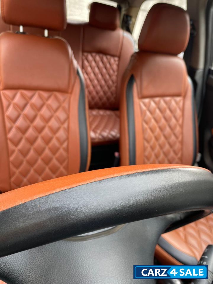 Silver & Black (dual Tone) Mahindra e2o T2