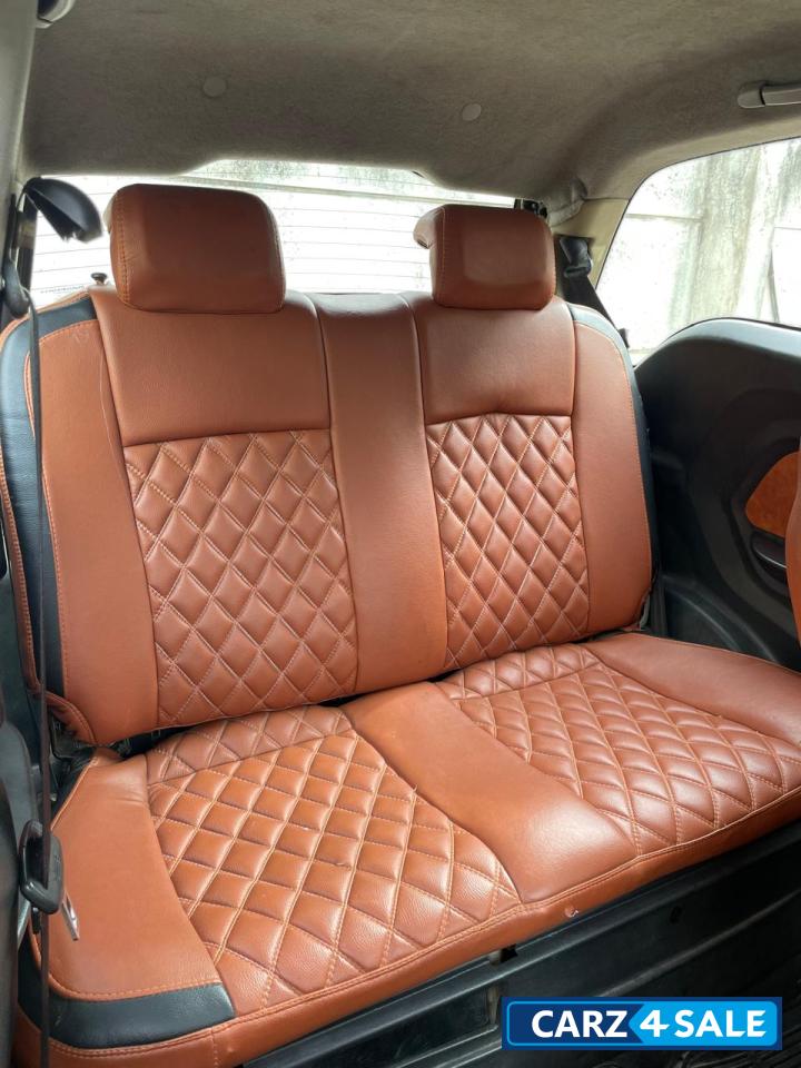 Silver & Black (dual Tone) Mahindra e2o T2