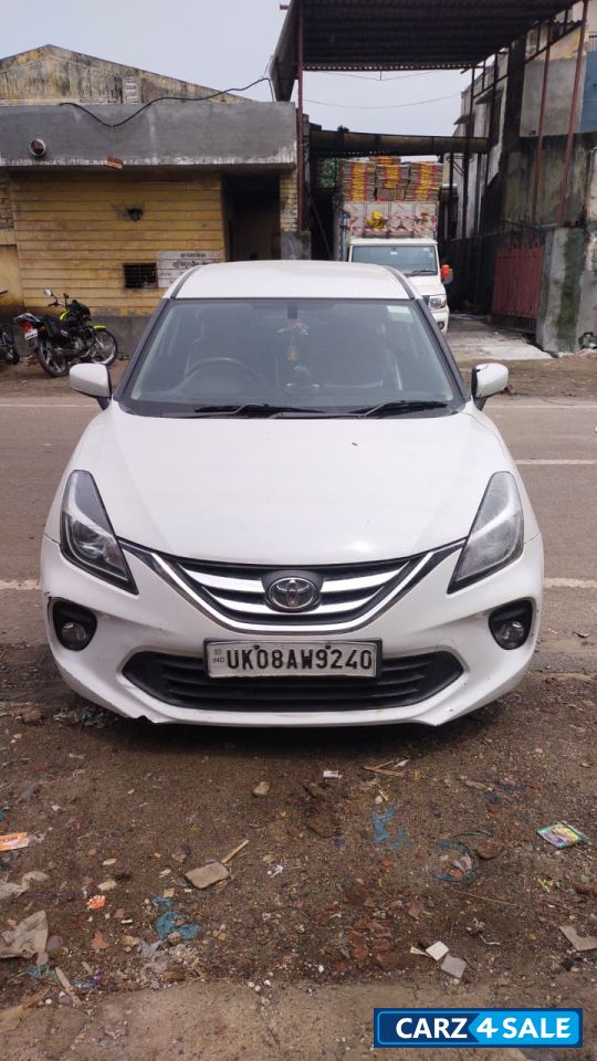 White Toyota Glanza G