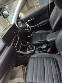 White Kia Seltos GTX Plus 1.4