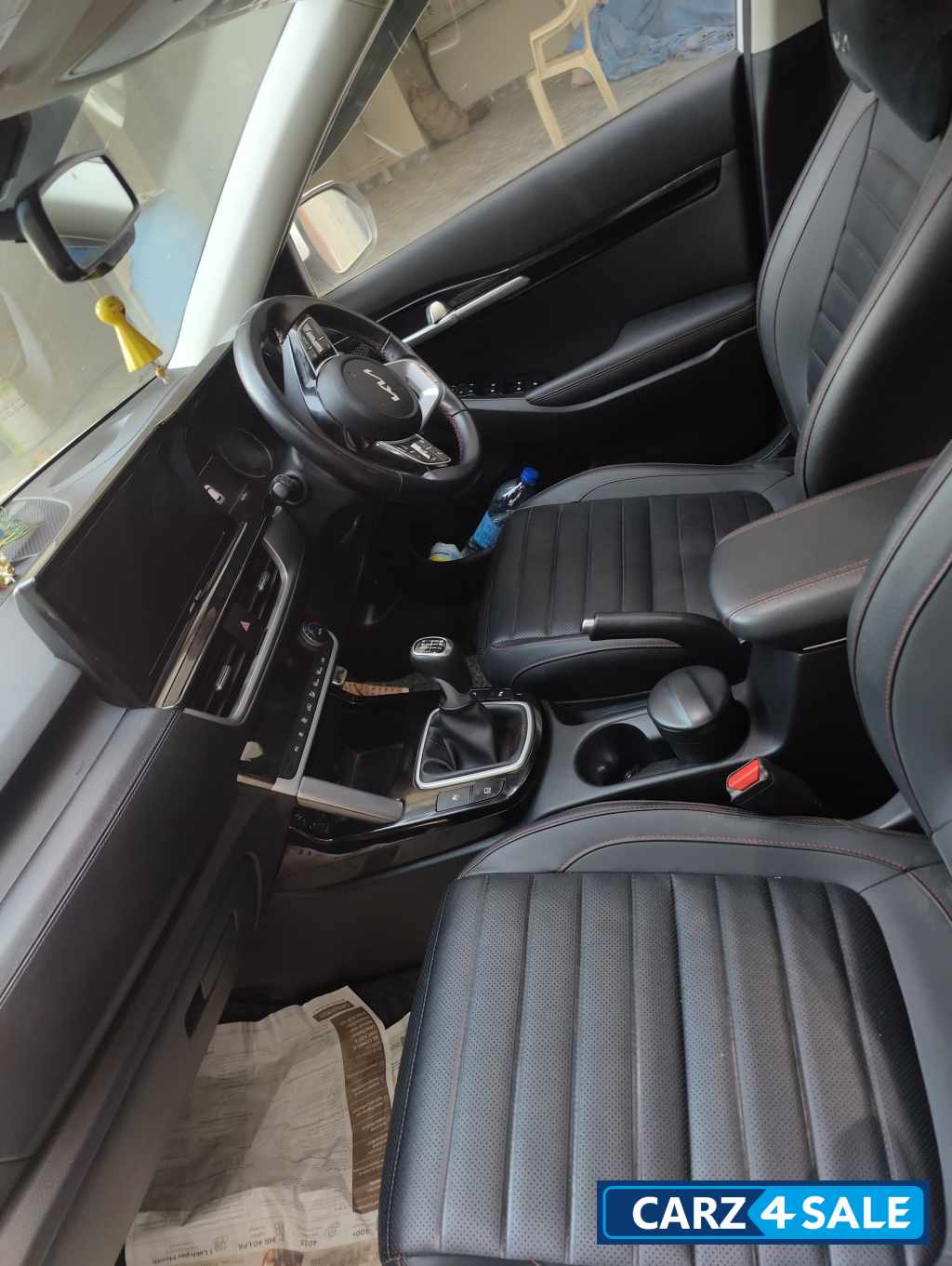 White Kia Seltos GTX Plus 1.4