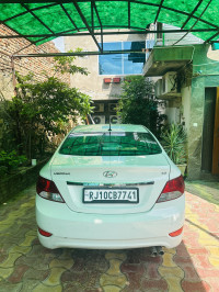 Hyundai Verna Petrol cng