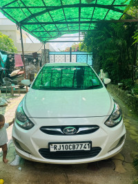 Hyundai Verna Petrol cng