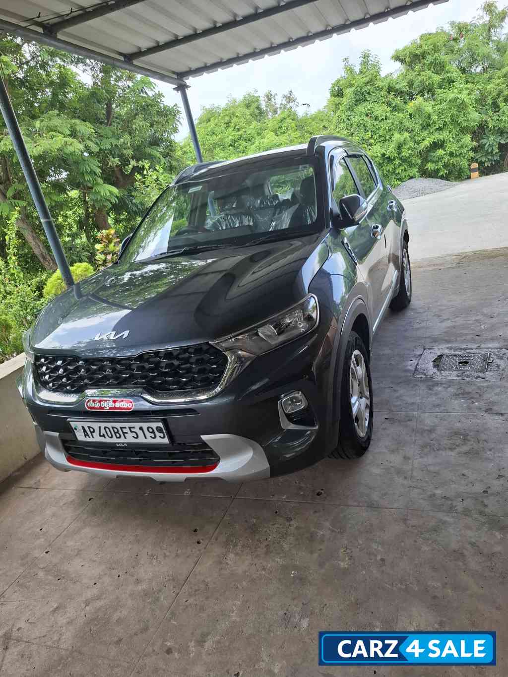 Kia Sonet HTK PLUS