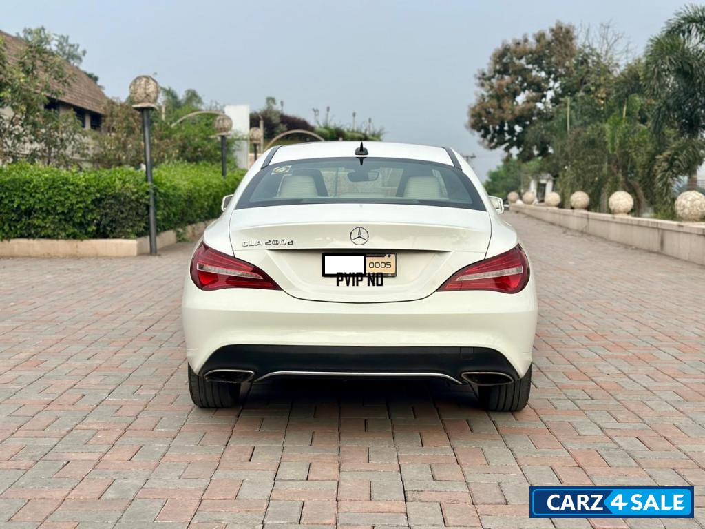 Mercedes-Benz CLA 200d