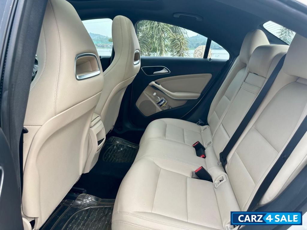 Mercedes-Benz CLA 200d