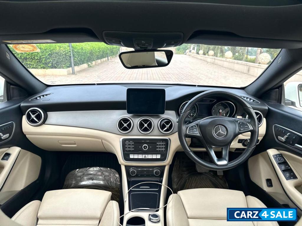 Mercedes-Benz CLA 200d