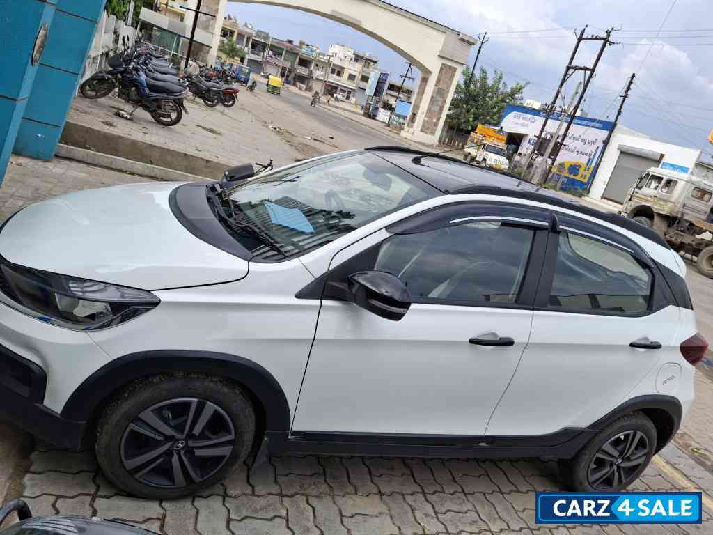 Tata Tiago NRG XZ MT