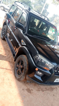 Mahindra Scorpio S-10 2017 Model