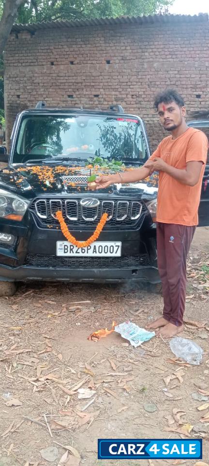 Black Mahindra Scorpio S-10
