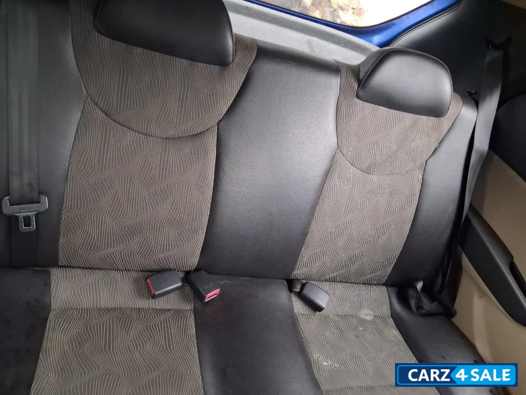 Pristine Blue Hyundai Eon Magna+