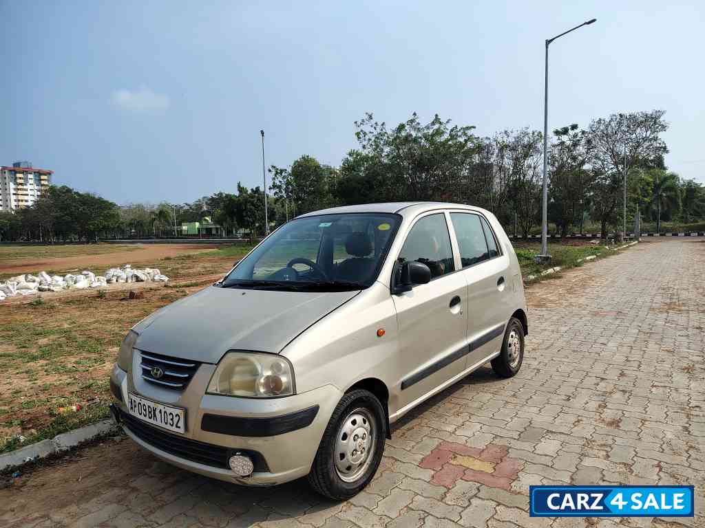 Silver Hyundai Santro XO eRLX