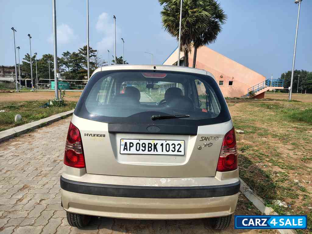 Silver Hyundai Santro XO eRLX