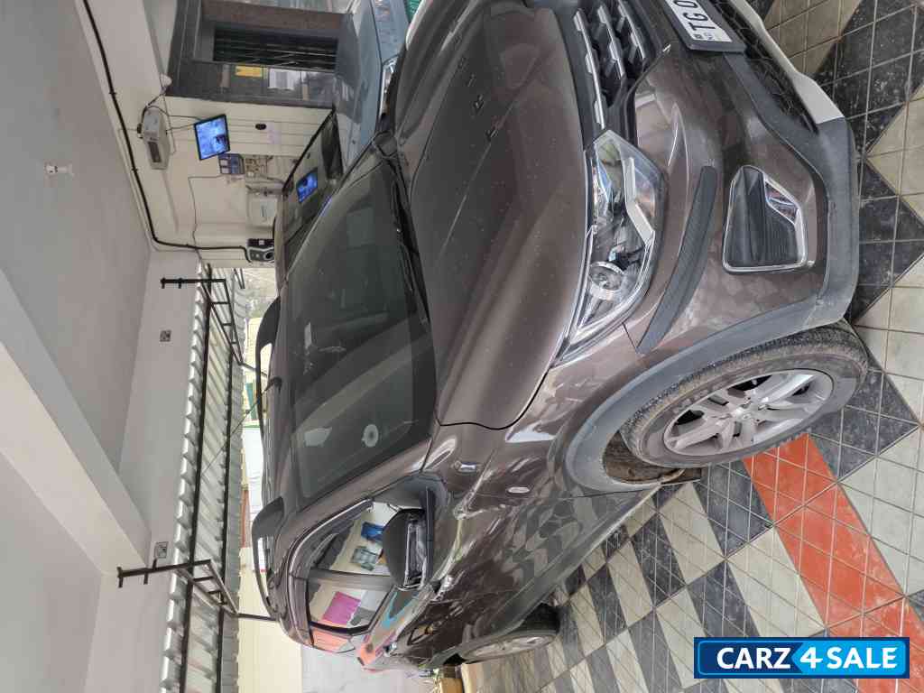 Cedar Brown Renault Triber RXZ automatic