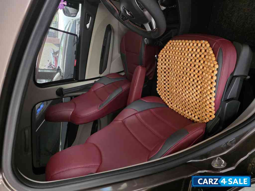 Cedar Brown Renault Triber RXZ automatic