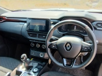 White Renault Kiger RXZ MT