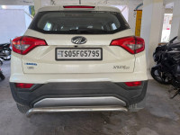 Mahindra XUV300 W8