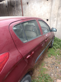 Red Hyundai i20 SPORTZ