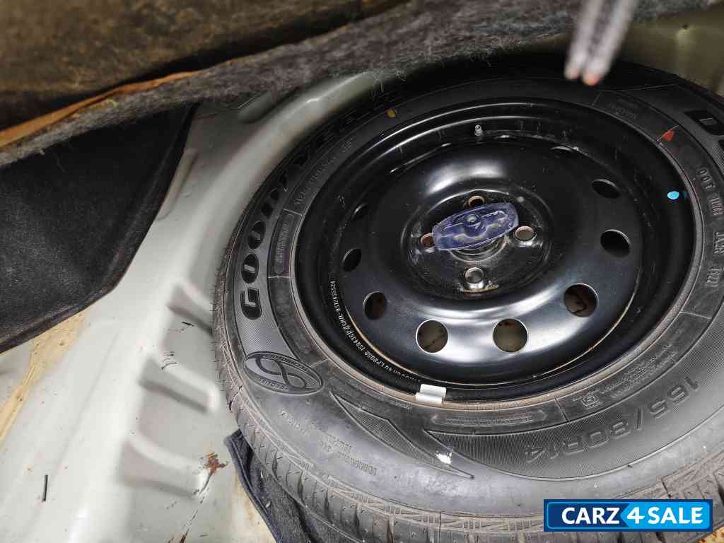 Maruti Suzuki Dzire VXI