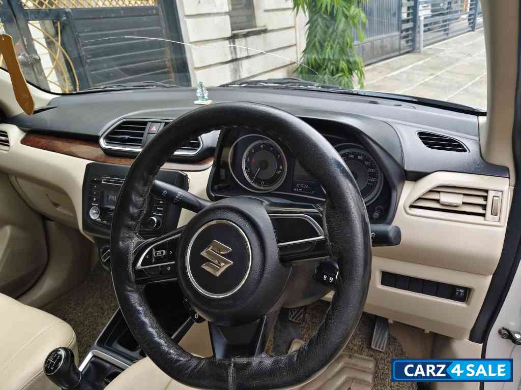 Maruti Suzuki Dzire VXI