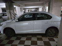 White Honda Amaze S ivtec
