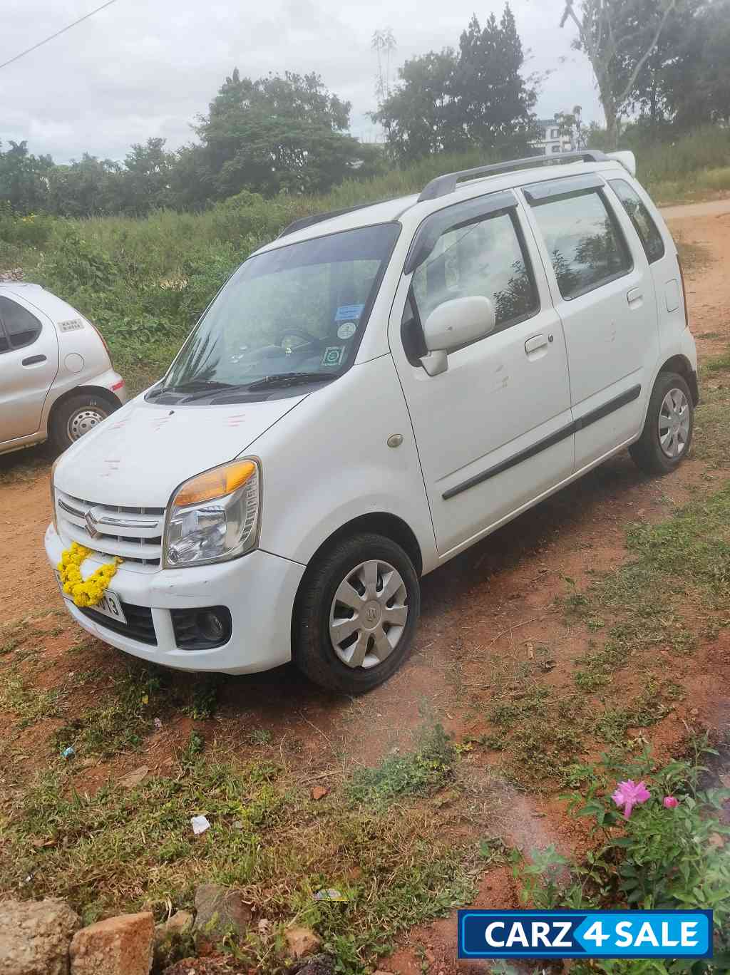 White Maruti Suzuki Wagon R Manual