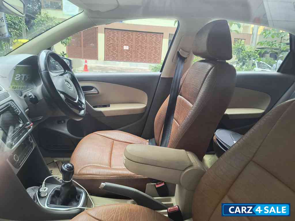 Volkswagen Vento 2016 1.6 MPI Highline
